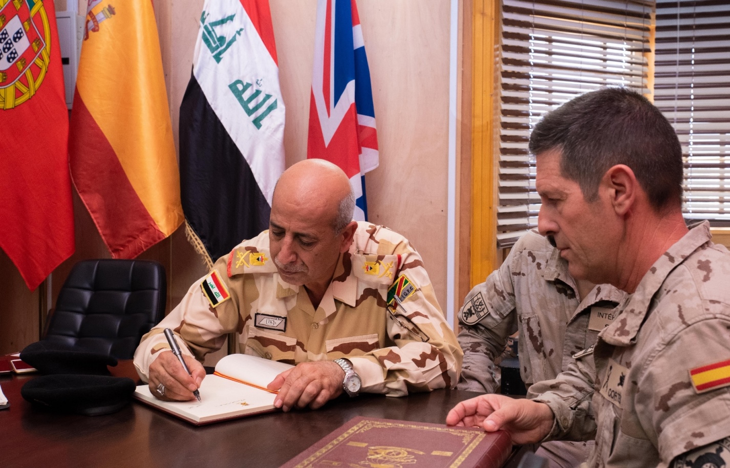 El segundo comandante de las Fuerzas Terrestres del ejército iraquí conoce el trabajo de los españoles en Irak