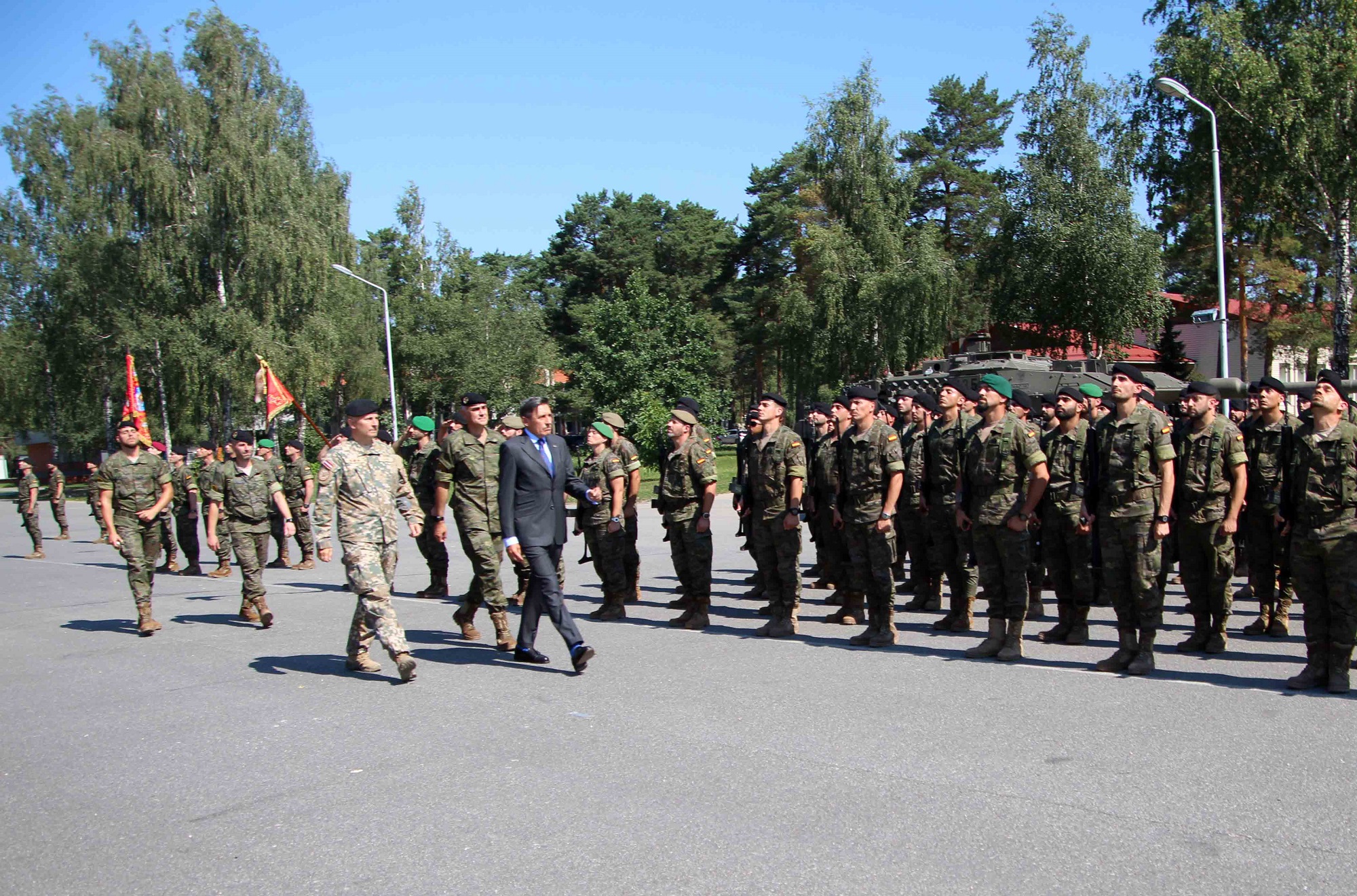 Relevo en el contingente español en la operación de la OTAN en Letonia