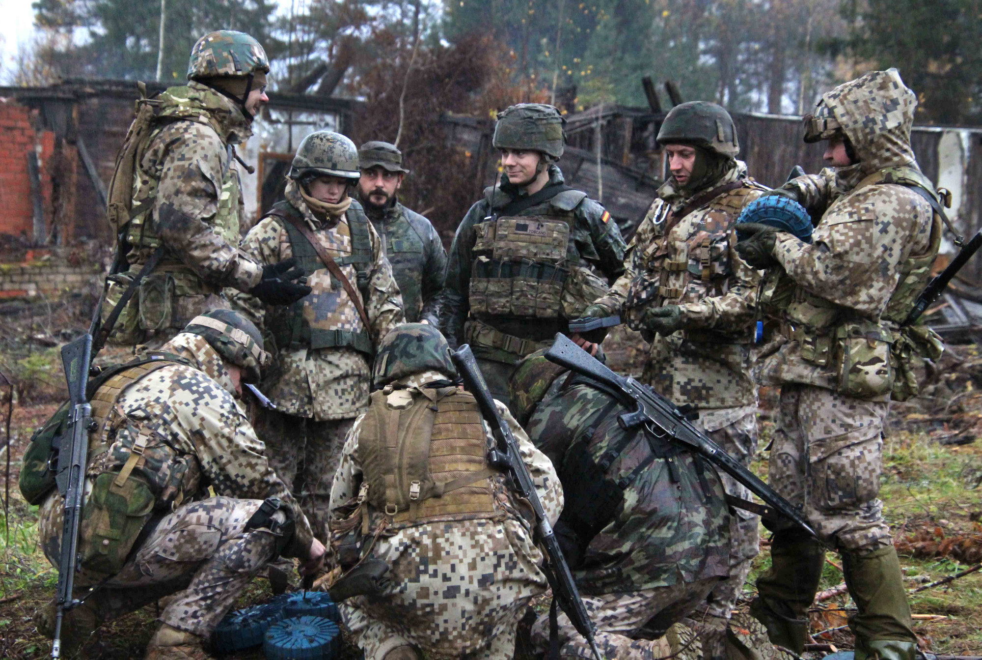 Zapadores españoles participan en un ejercicio multinacional organizado por las Fuerzas Armadas de Letonia