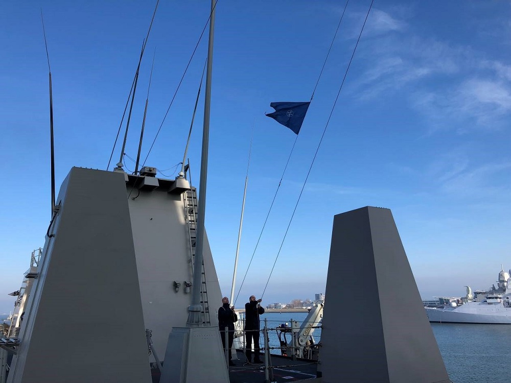 La fragata “Cristóbal Colón” toma el mando de la SNMG-2