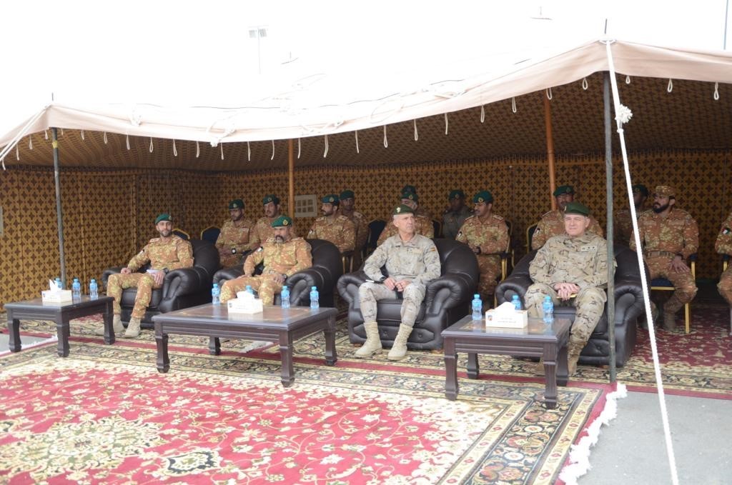 Jornada de trabajo del Comandante del MCOE con la 25 Brigada de Comandos de Kuwait