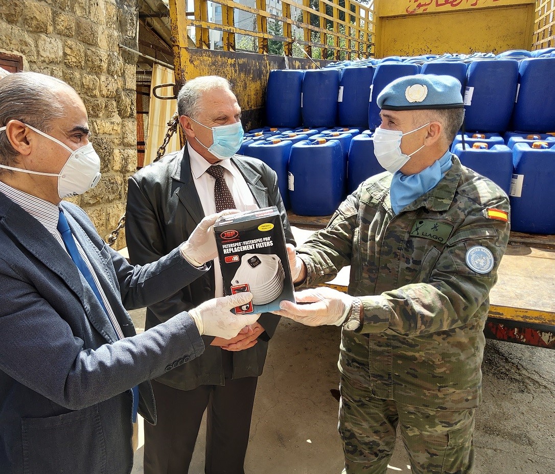 The Lebanese population receives UNIFIL support to contain the spread of COVID-19