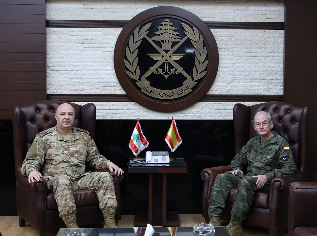 Spanish CHOD in Beirut with his Lebanon counterpart