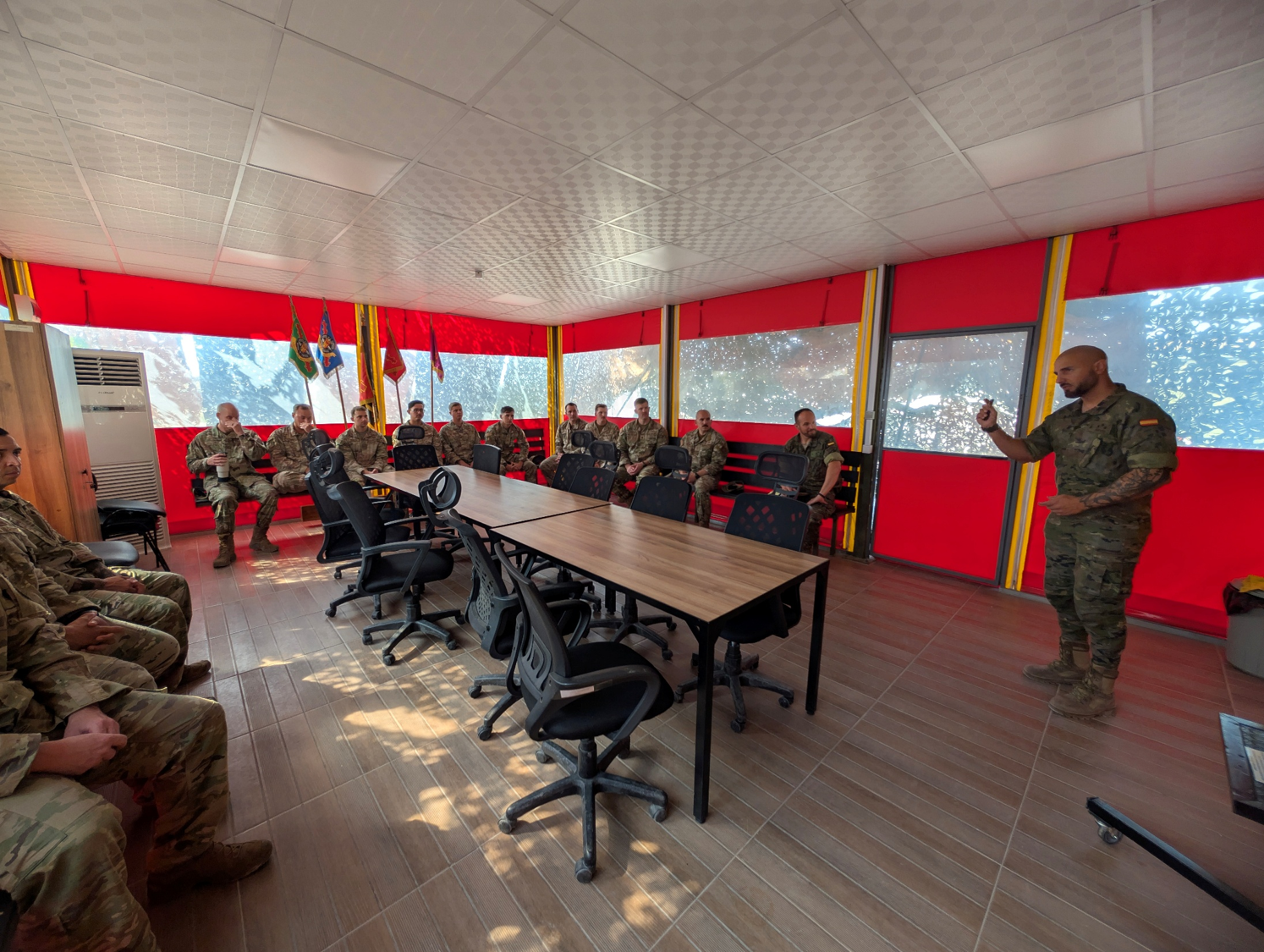 Theoretical session in the room ‘Casa España’