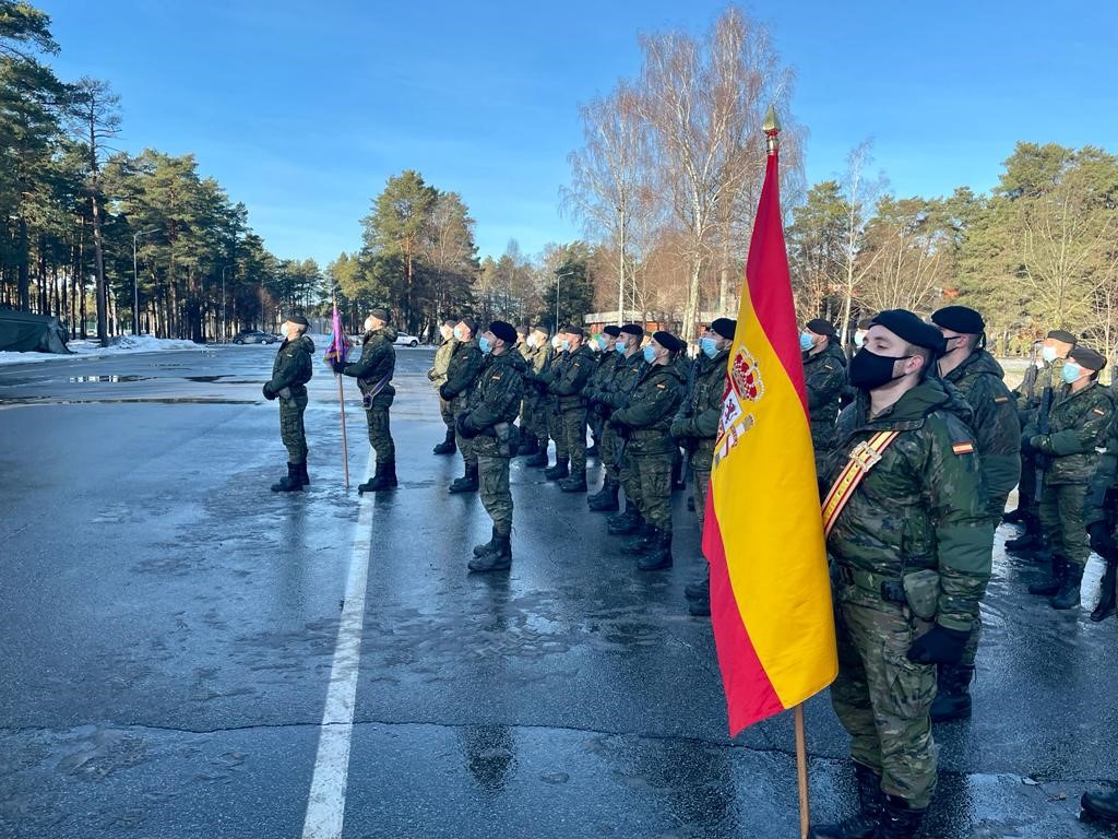 National flag and formation of the eFP X contingent