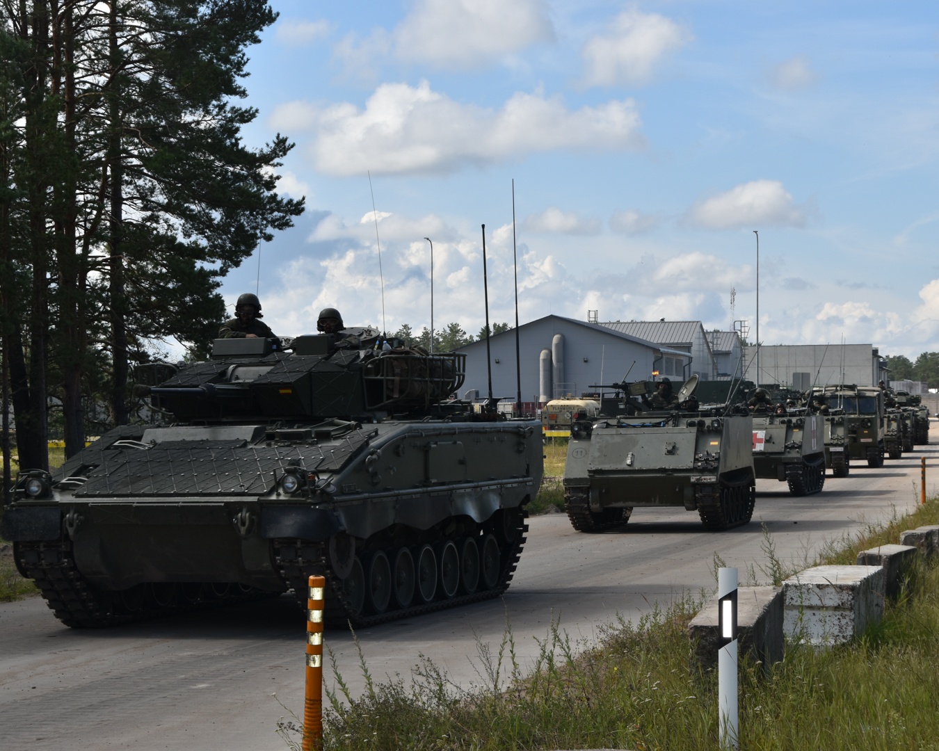 Spanish vehicles at the beginning of the exercise