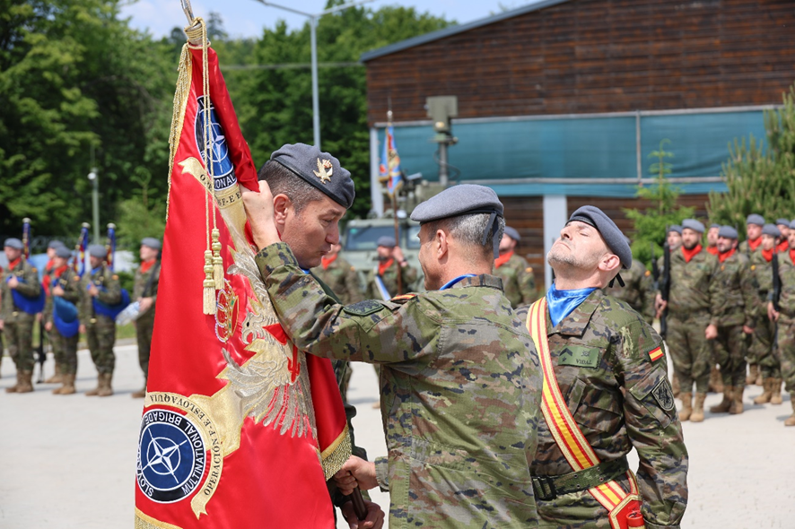 Transfer of the Unit's flags