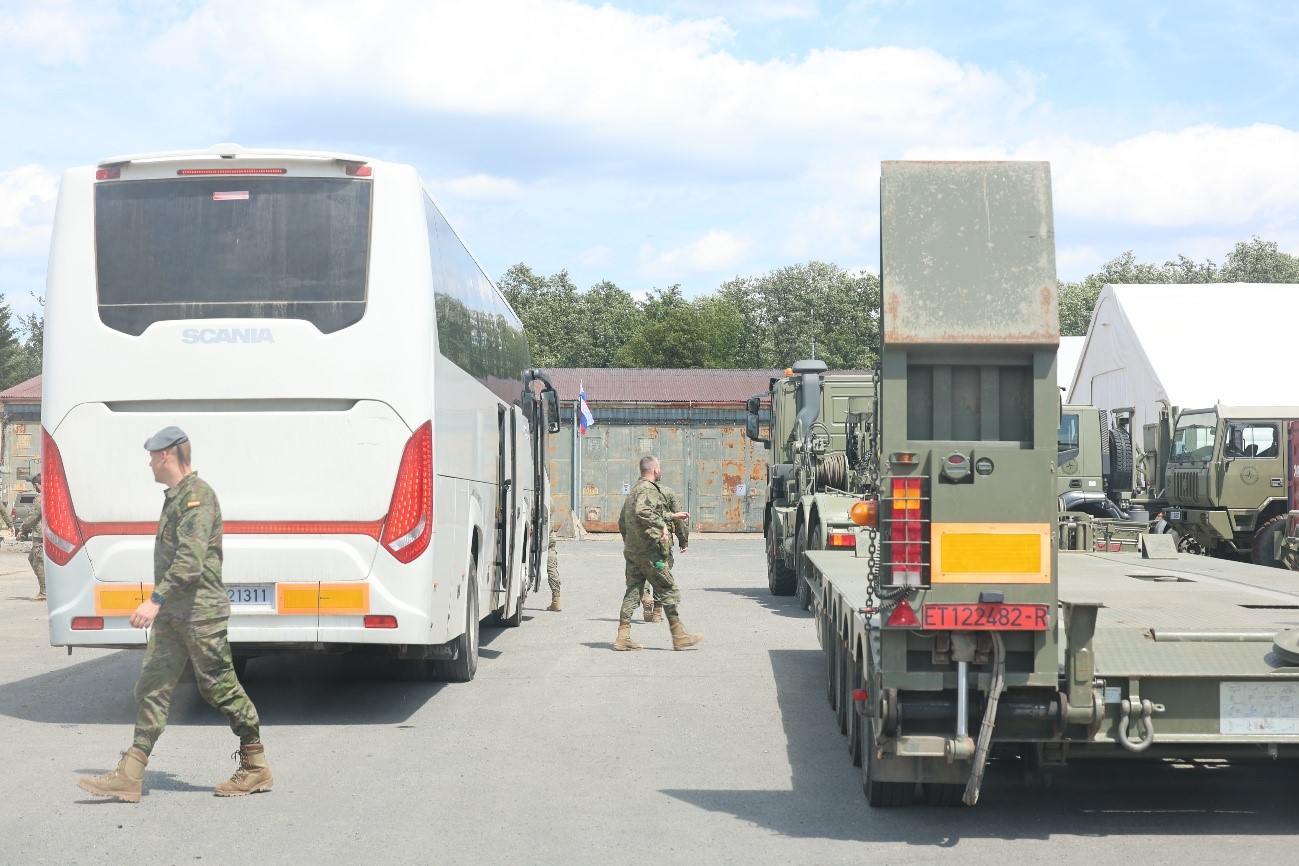 Arrival of Logistic personnel at Camp Kosova