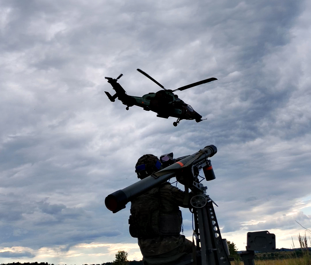 MISTRAL firing position operating in coordination with a TIGER helicopter