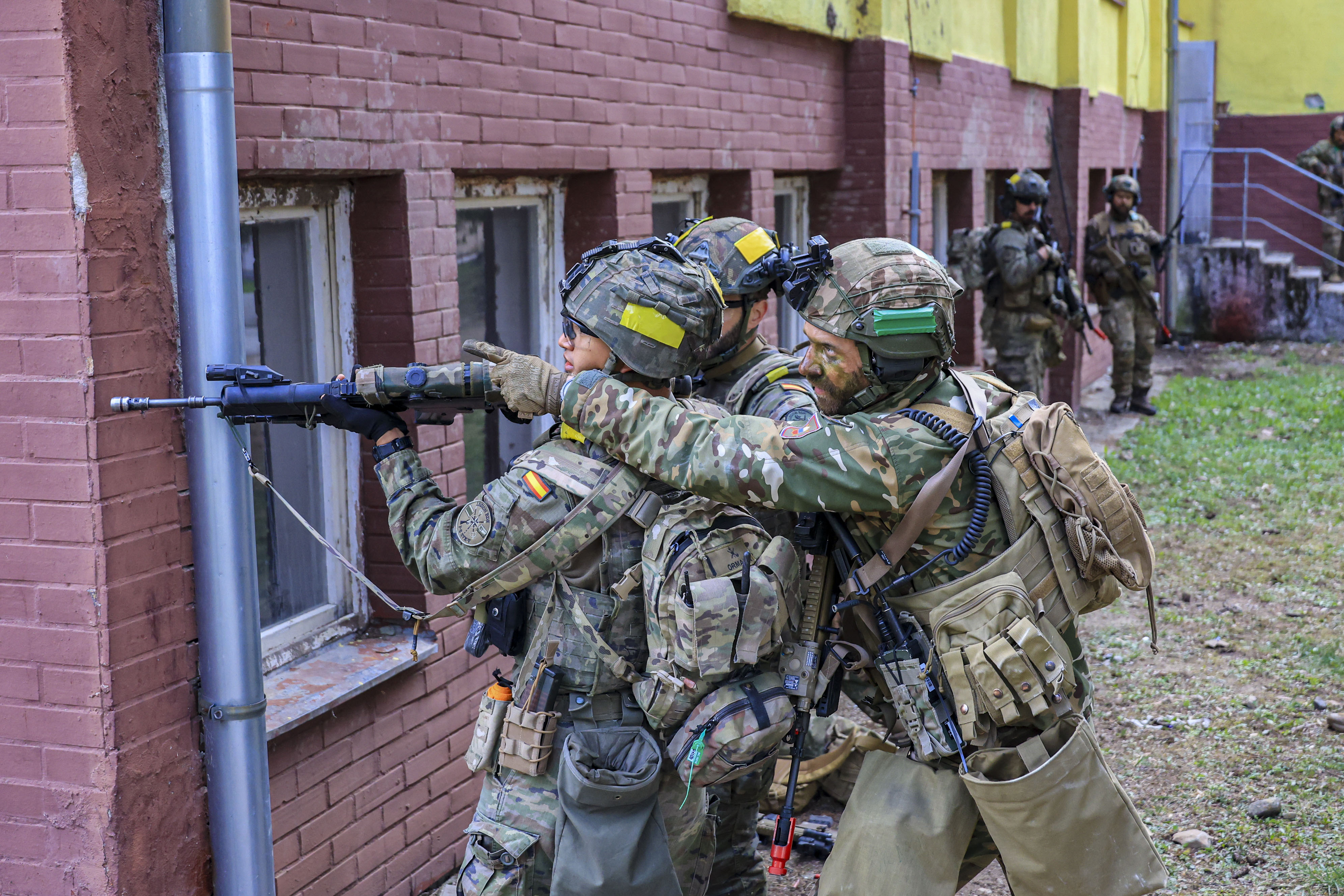 Militares del Grupo Táctico durante el ejercicio
