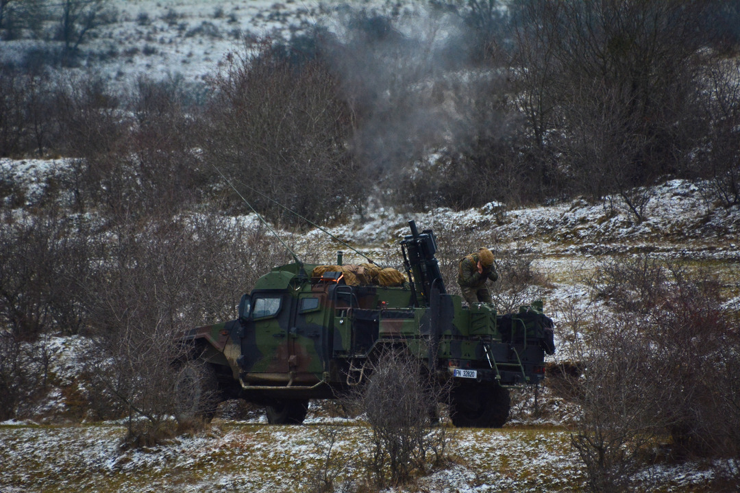 M81 Dual-EIMOS shooting