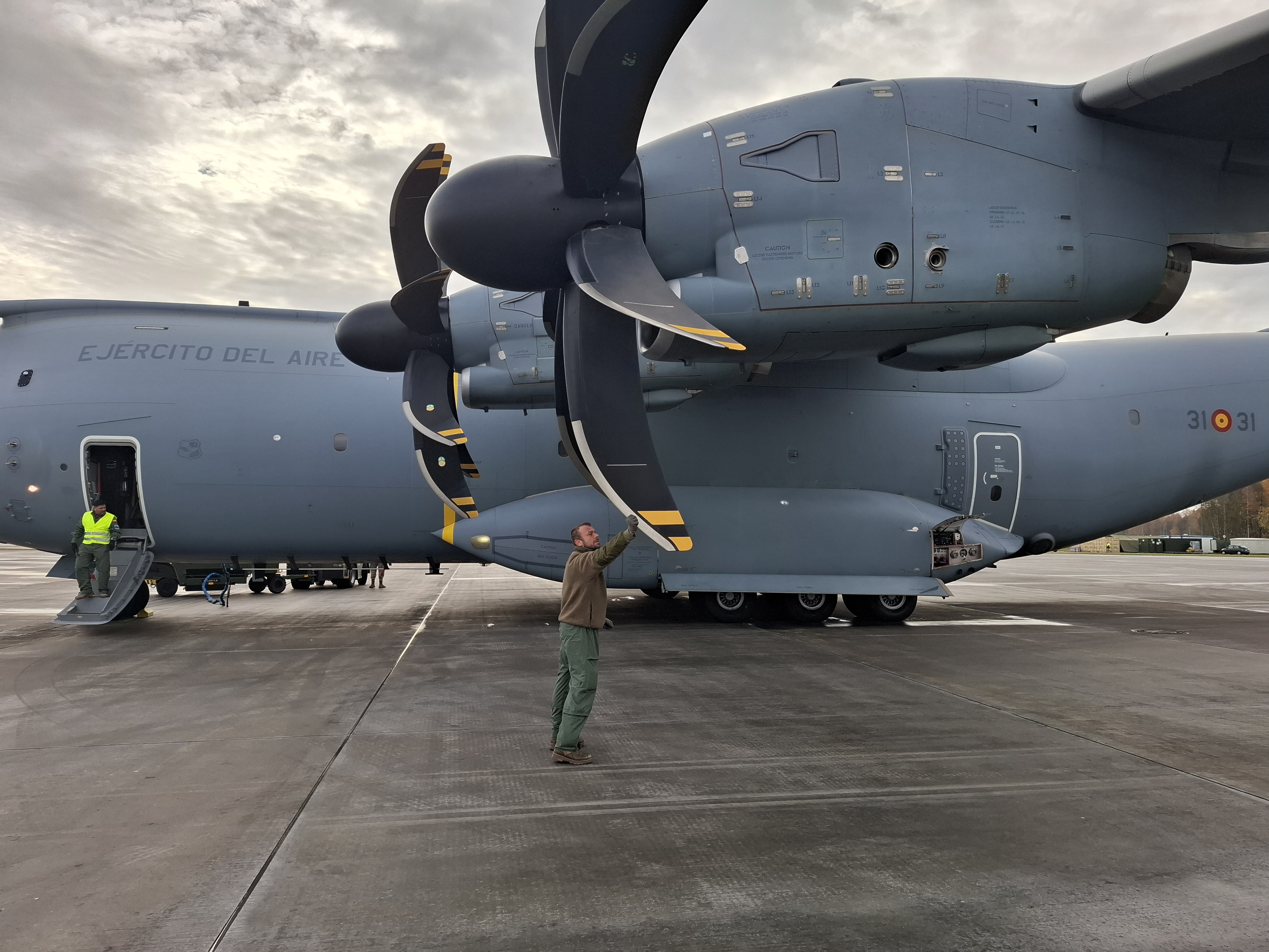 Inspection of the Tk23 after the flight