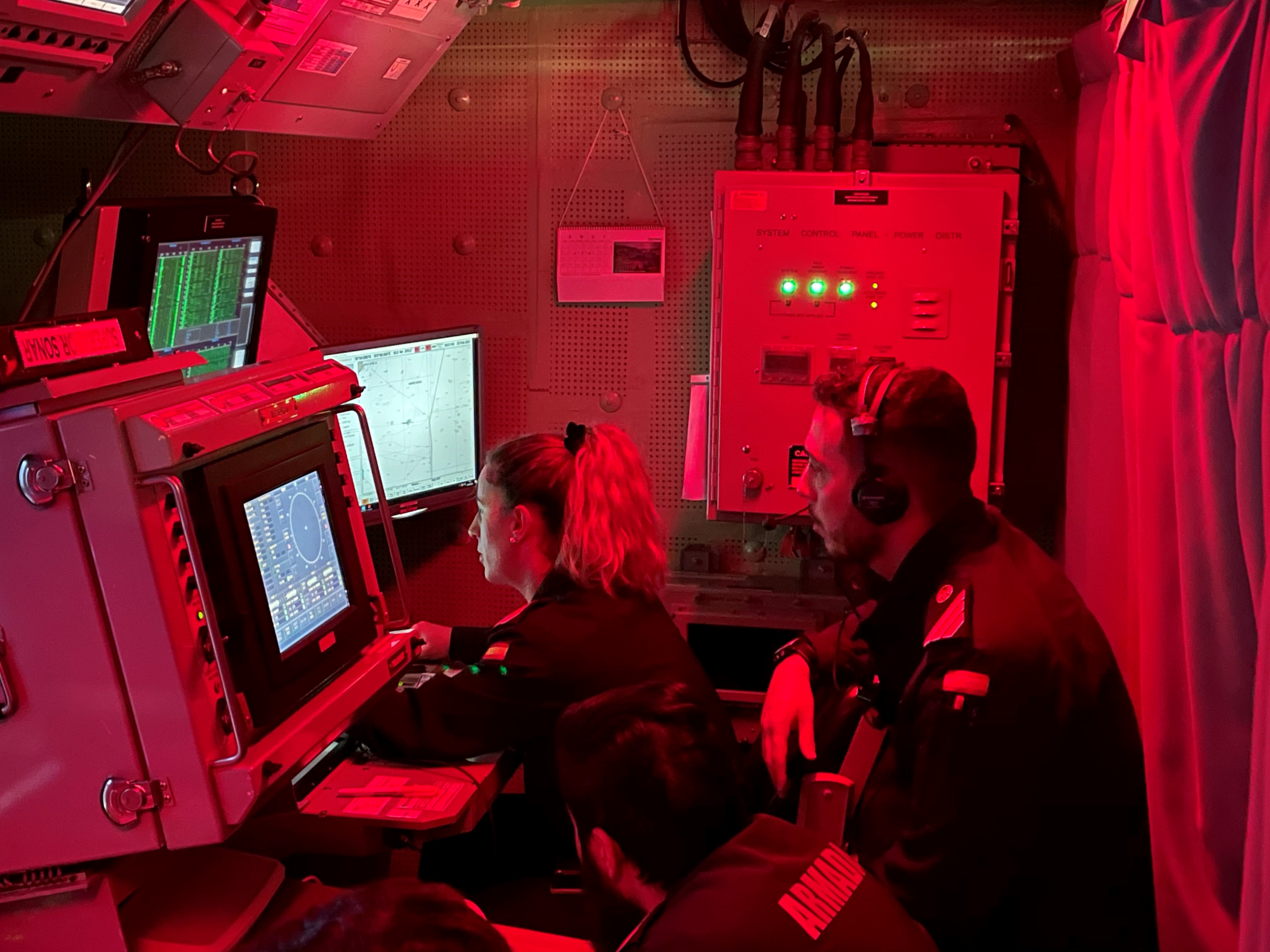 Frigate's sonar operators during DYMA21
