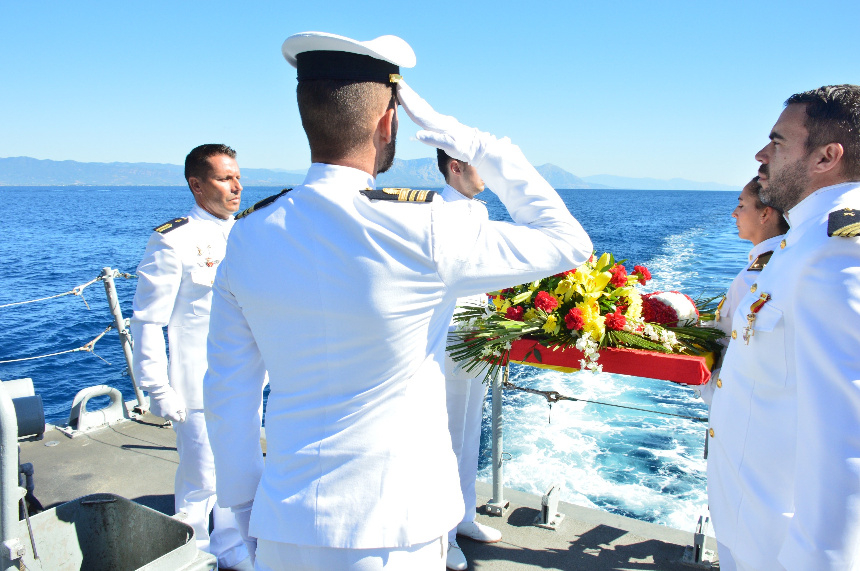 Commander of the ship honours the fallen at Lepanto