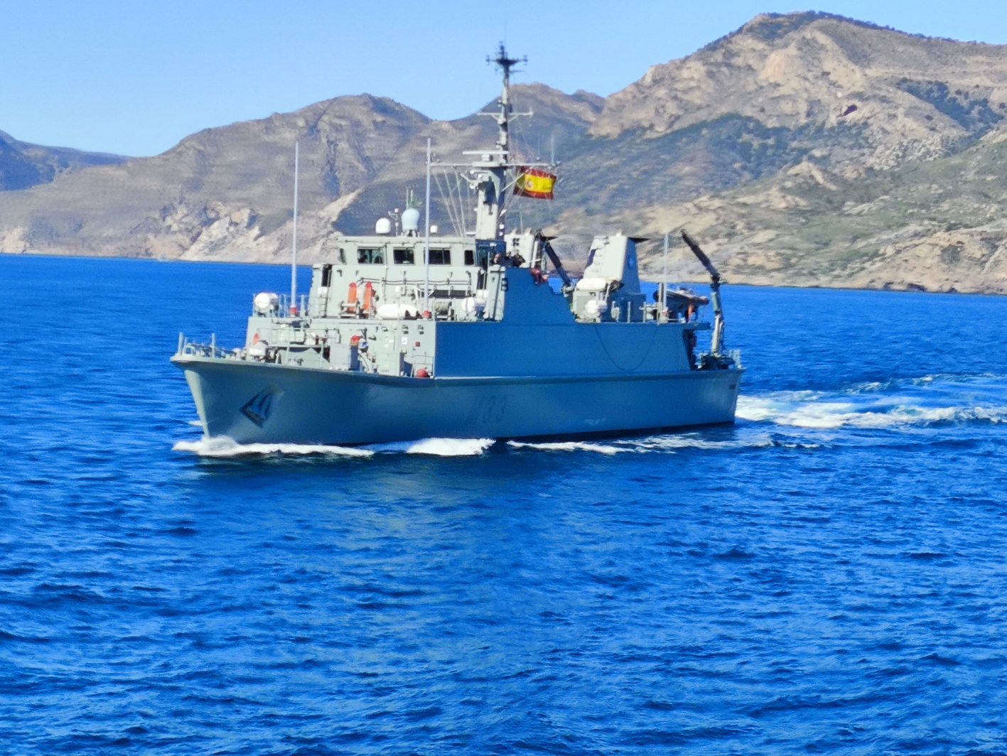 Minehunter Tambre departing from the port of Cartagena