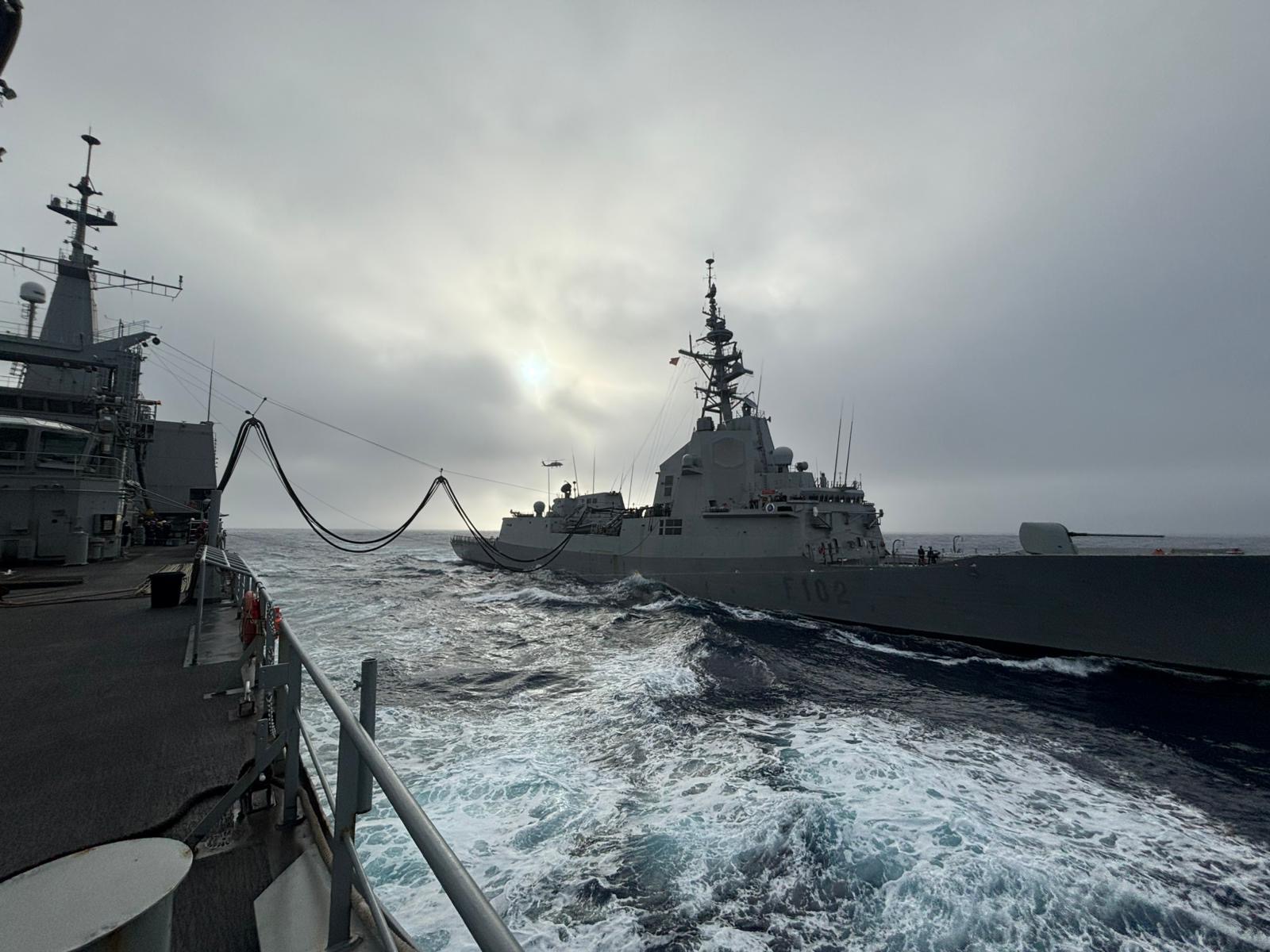 BAC CANTABRIA in FAS manoeuvre with F-102 supporting the Dédalo group