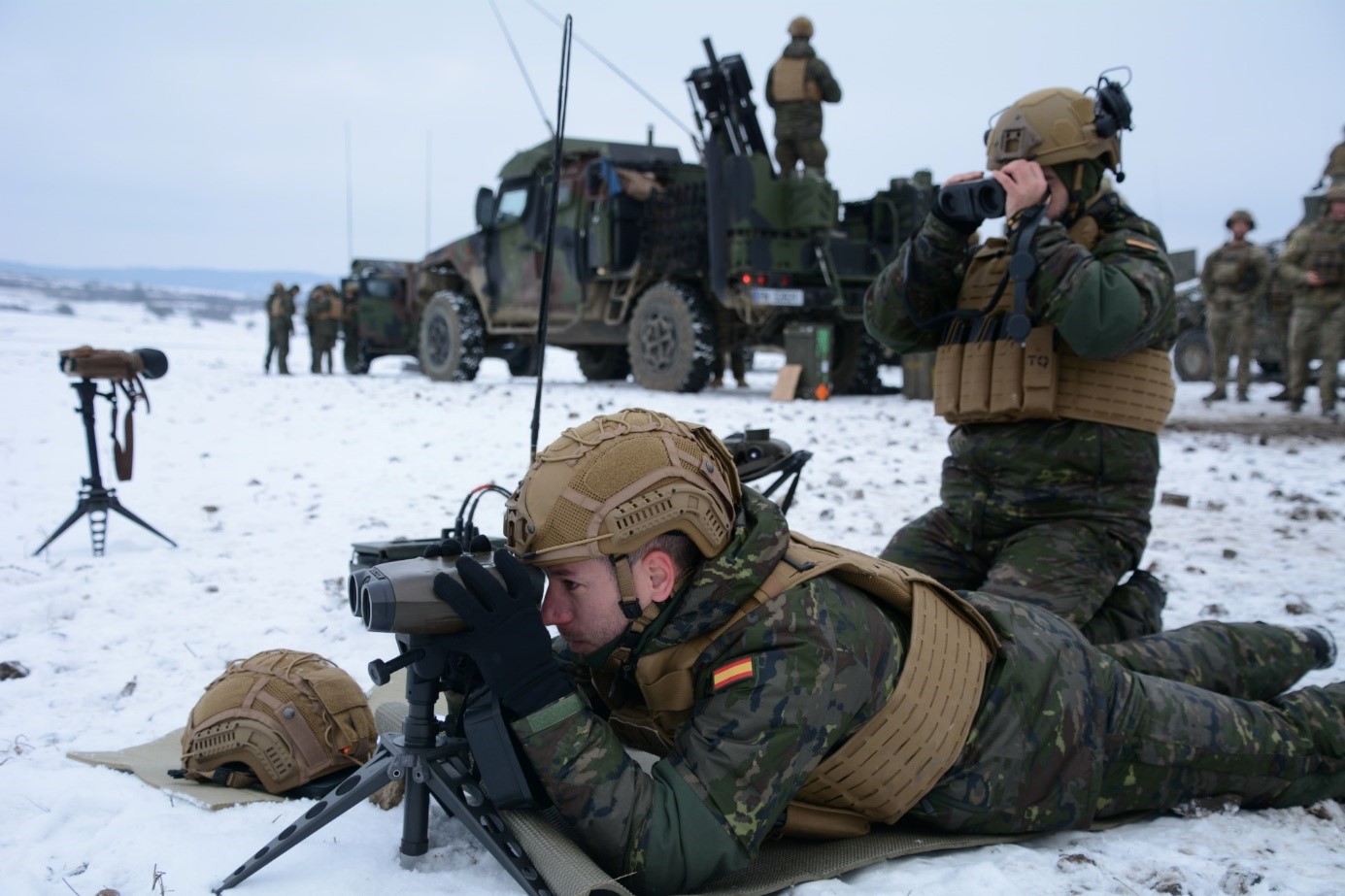 Observers monitor mortar fire