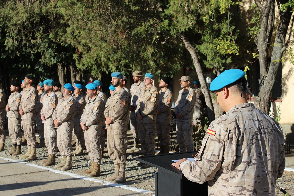 Detachment commander delivering a speech