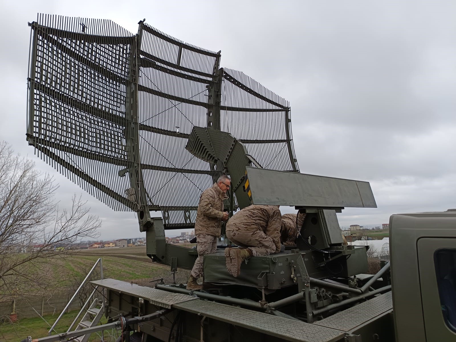 Working in the AN/TPS-43M radar.