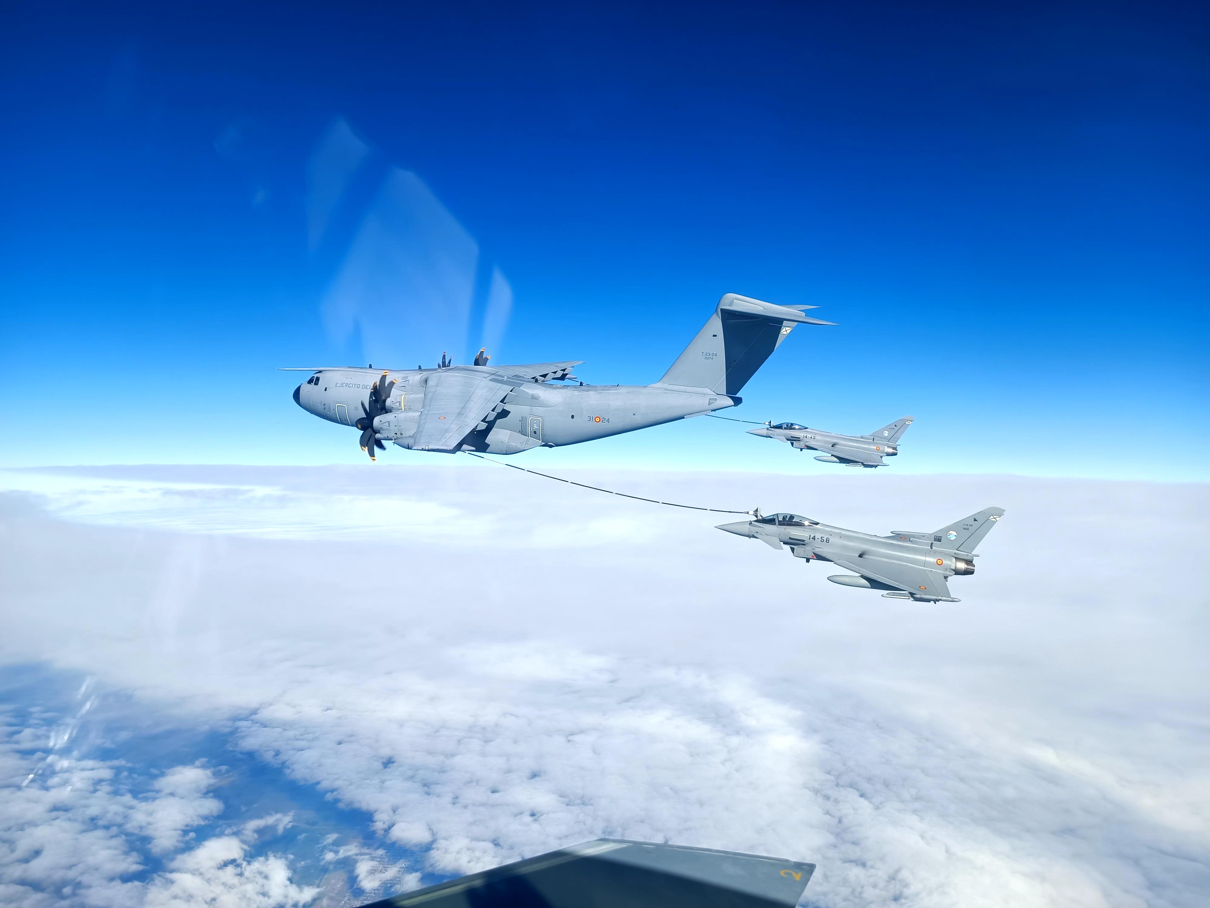 Aerial Refuelling of Eurofighters from the 14th  Wing