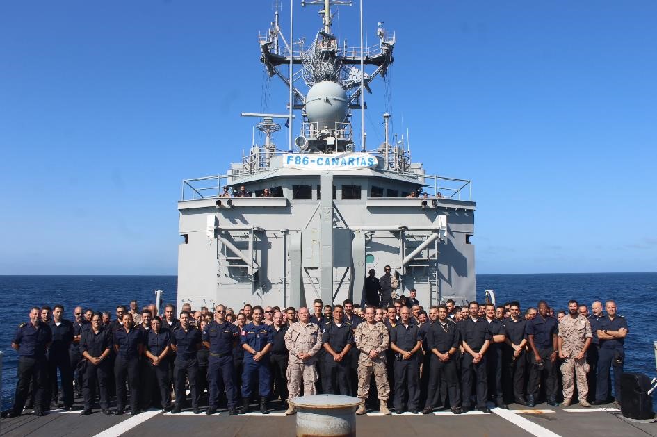 “Canarias” frigate welcomes on board the Commander in charge of Atalanta Operation