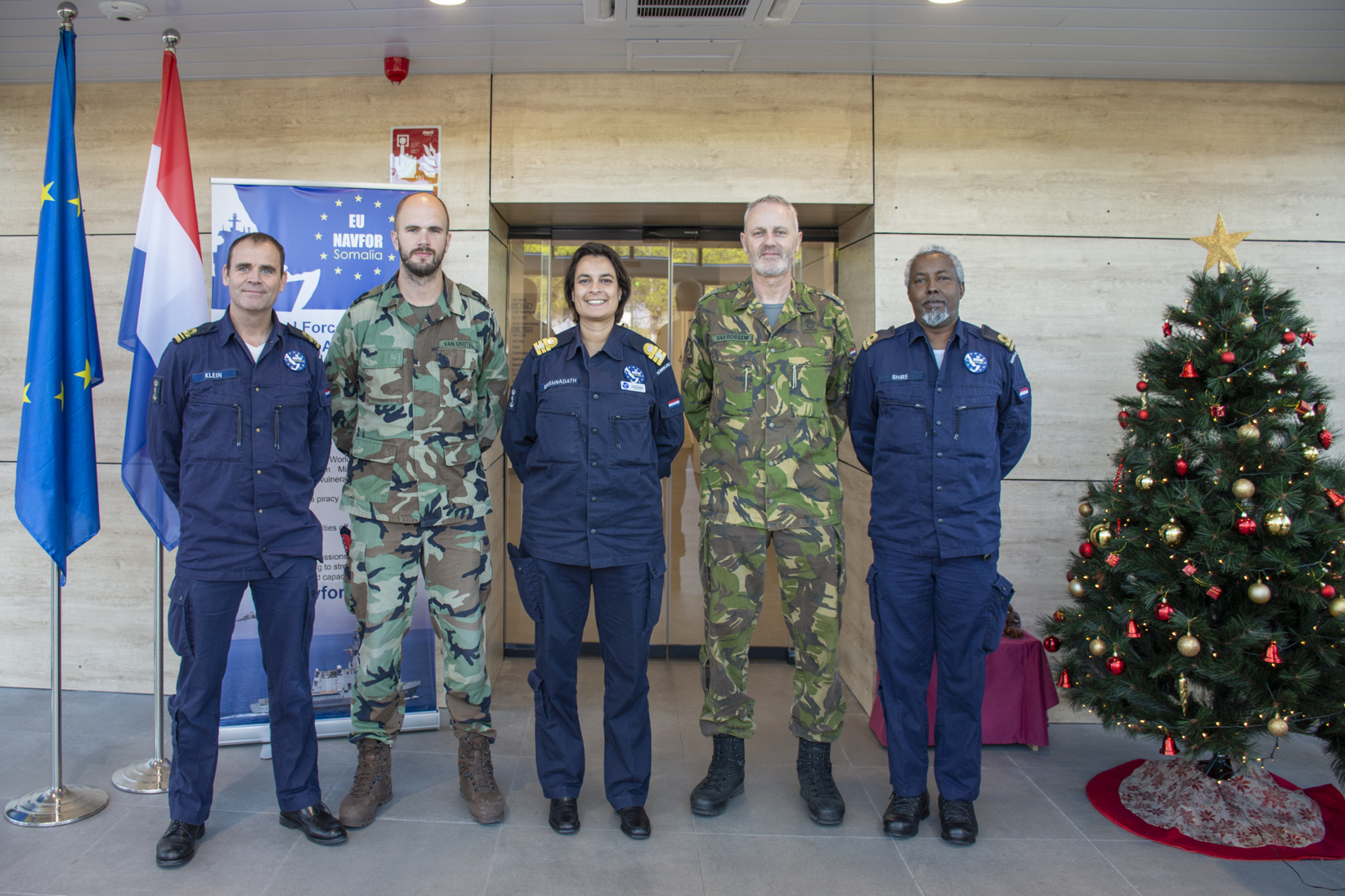 El agregado de defensa de Holanda visita el ES-OHQ