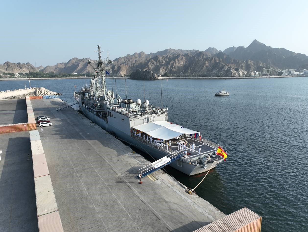 Frigate ‘Navarra’ in Oman