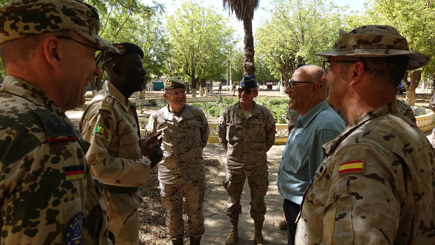 The Secretary of State for Defence visits Spanish troops deployed in Mali