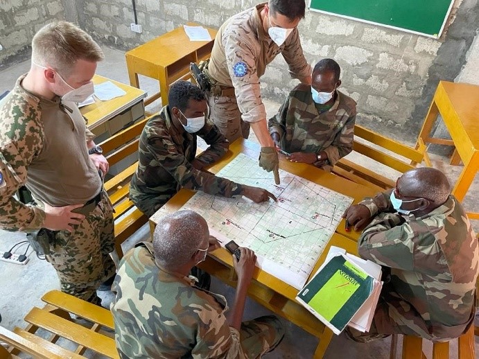 Students and trainers during the course