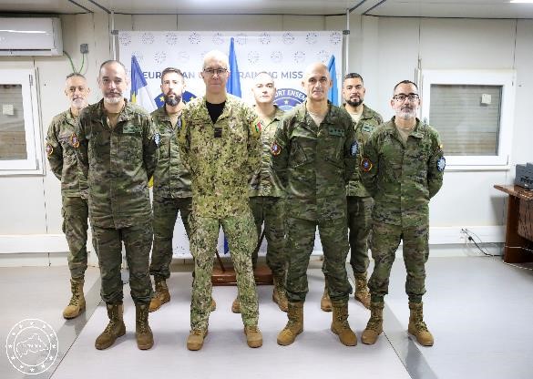 Outgoing contingent together with Colonel Nunes