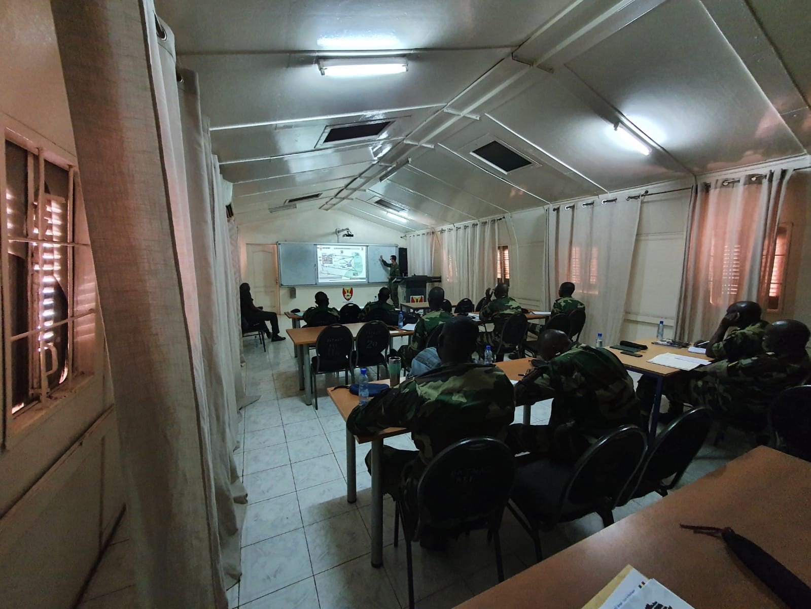 Spanish soldiers instruct the Senegalese Armed Forces in logistics