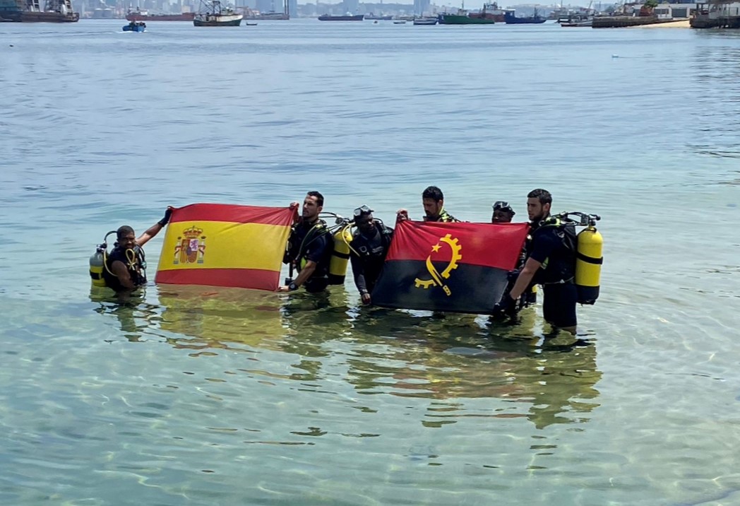 Diving with the Angolan Navy