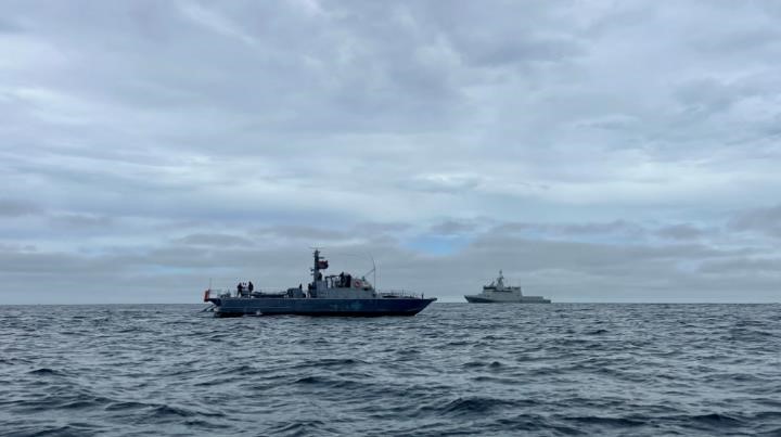 Combine patrol with Angola Navy.