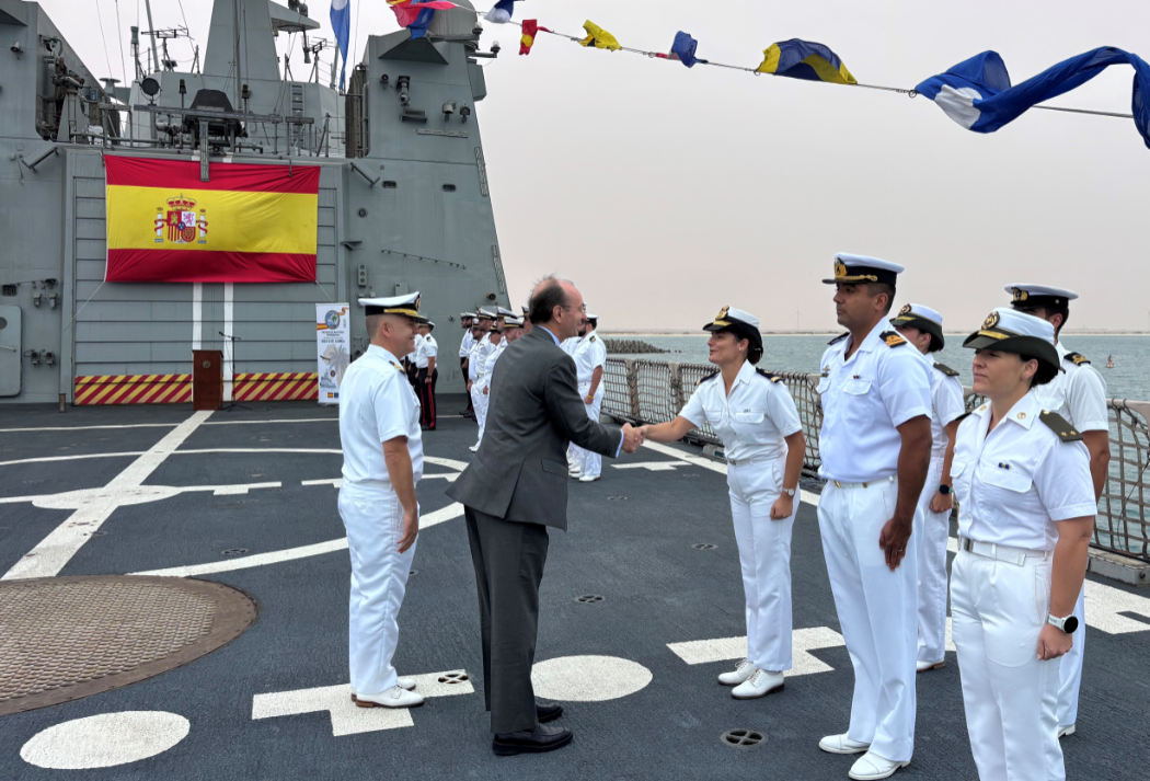The Ambassador of the Kingdom of Spain greets the crew members