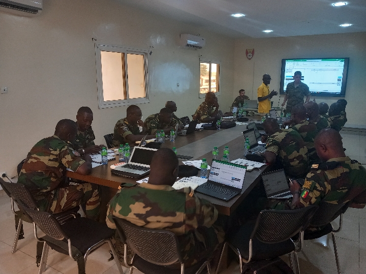 Theoretical session on logistics manoeuvres