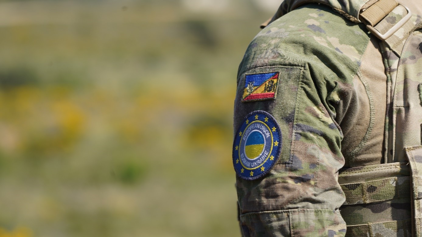 Spanish soldier giving instructions