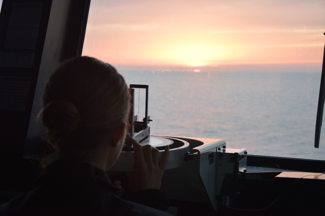 Bridge watch of the OPV Audaz approaching the islands