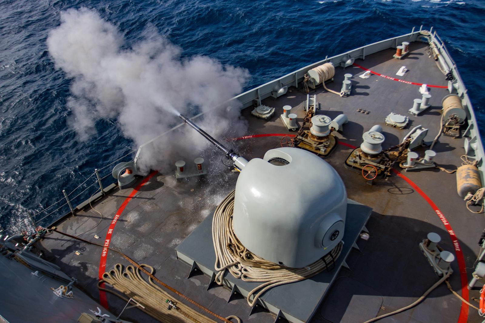 OPV Relámpago firing the Oto Melara gun system
