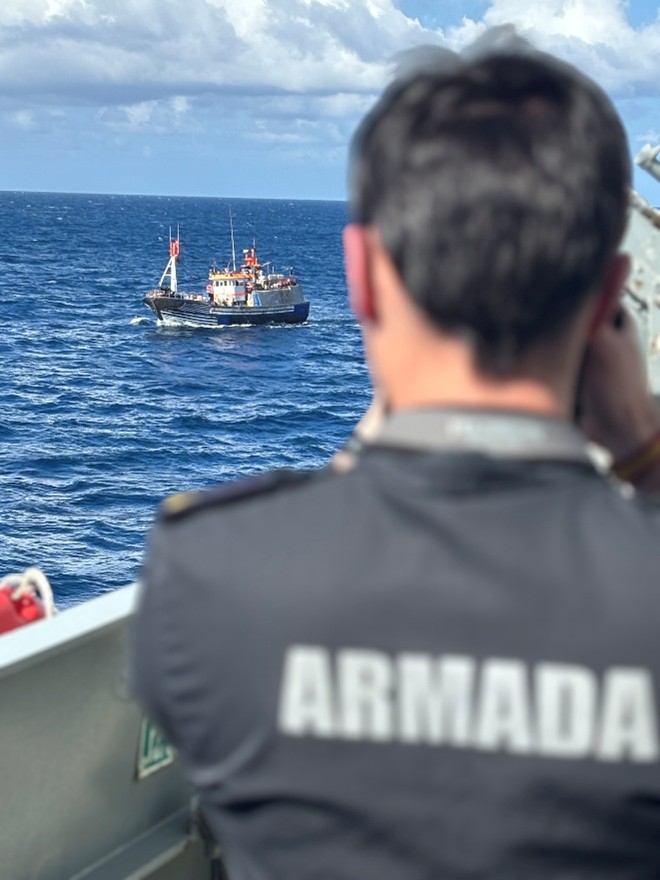 Vigilancia marítima de pesqueros faenando en ZEE española