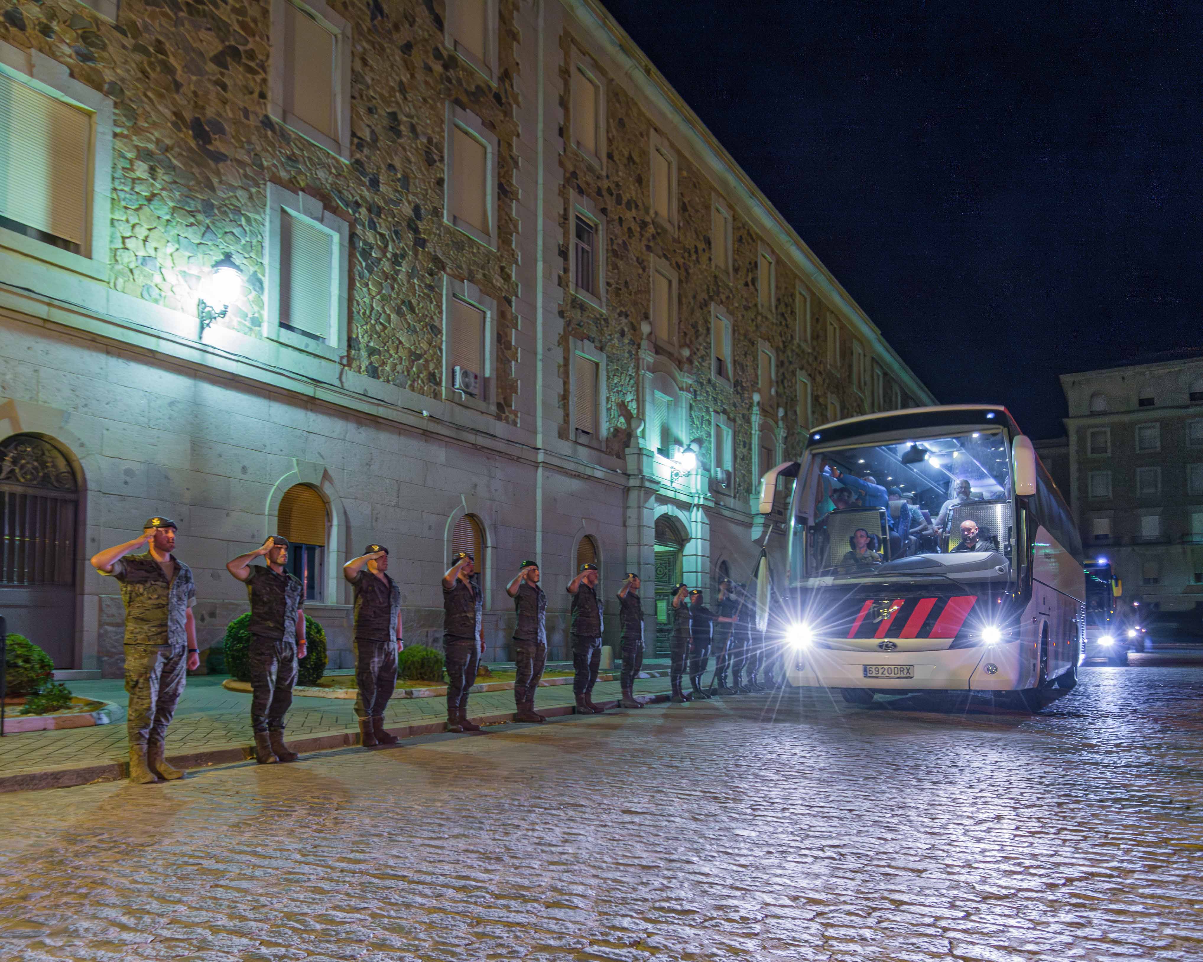 Farewell of the Spanish instructors to Ukrainian soldiers