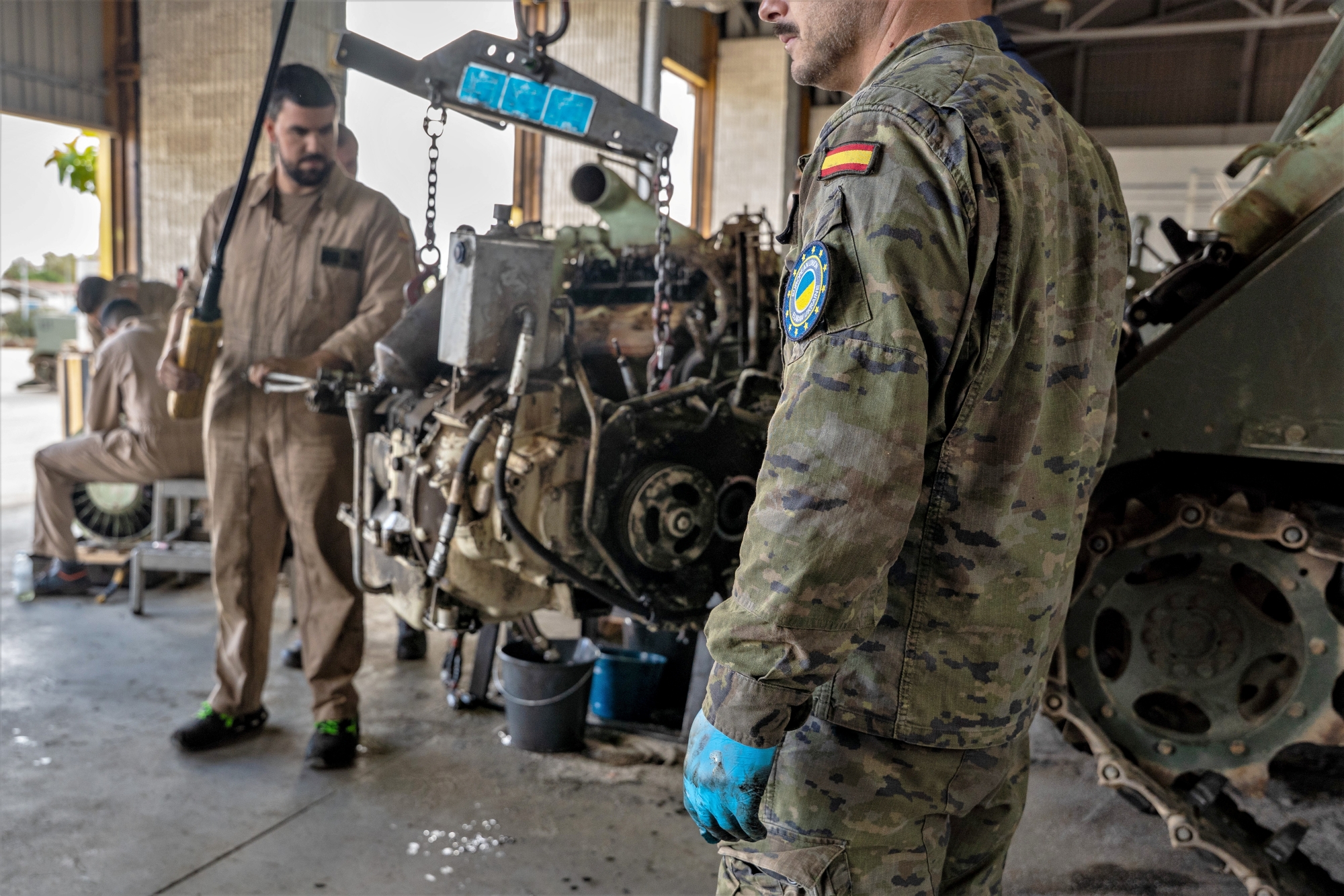 Disassembly of M-113 gearbox