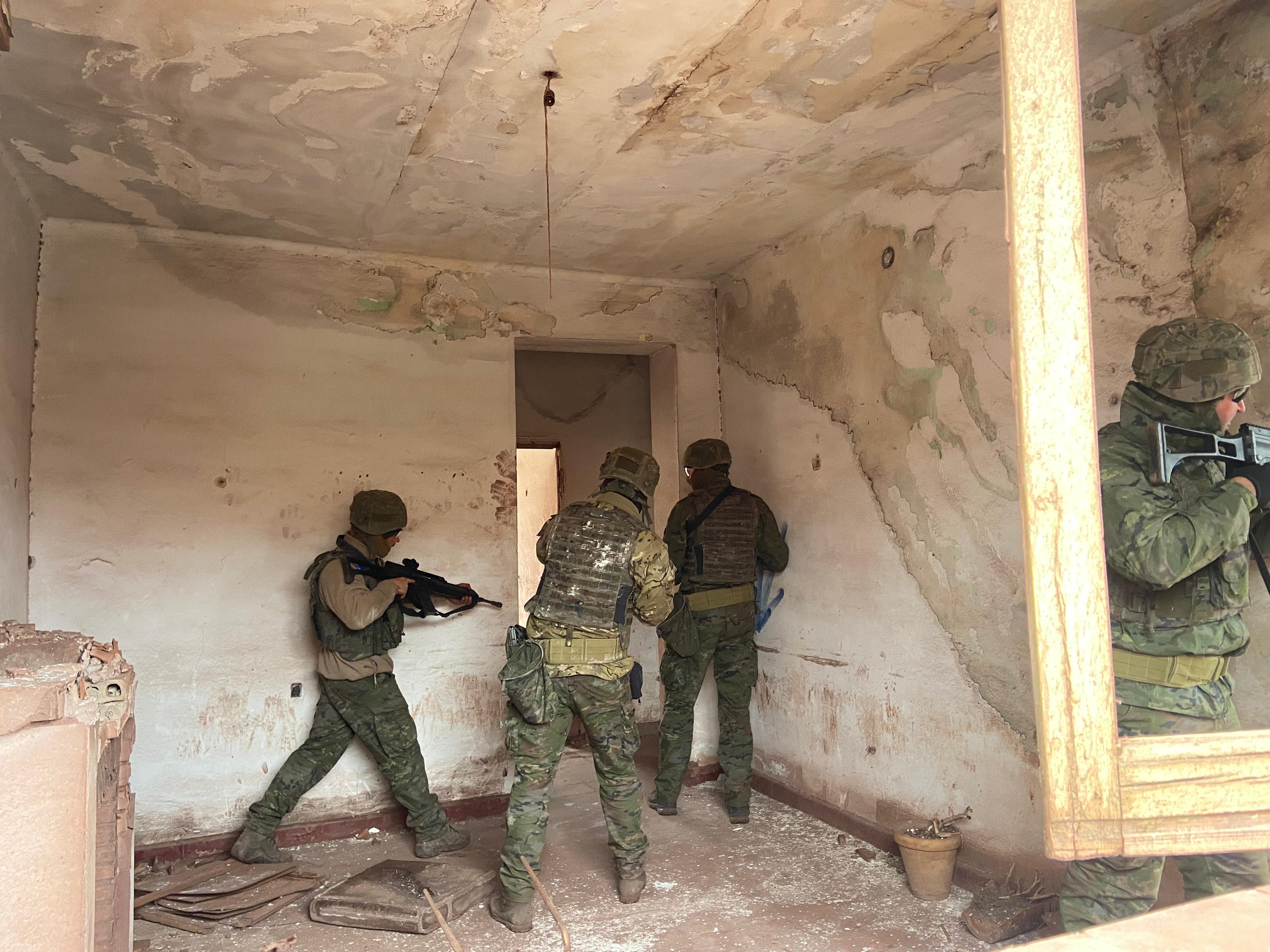 MOUT – Building clearing exercise