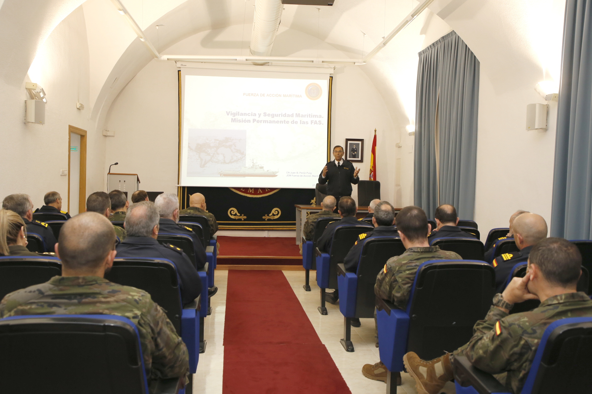 El JEMAD visita el Cuartel General de la Fuerza de Acción Marítima de la Armada