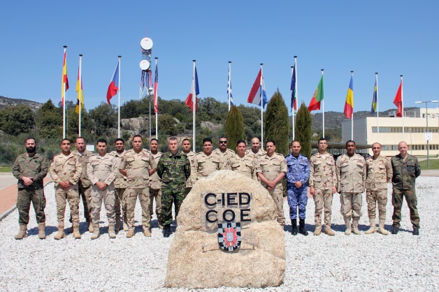 El C-IED CoE imparte a personal del Ejército egipcio el segundo curso básico en artefactos explosivos improvisados