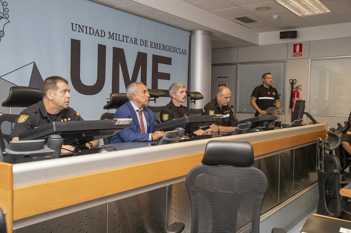 El presidente del Comité Olímpico Español visita la UME