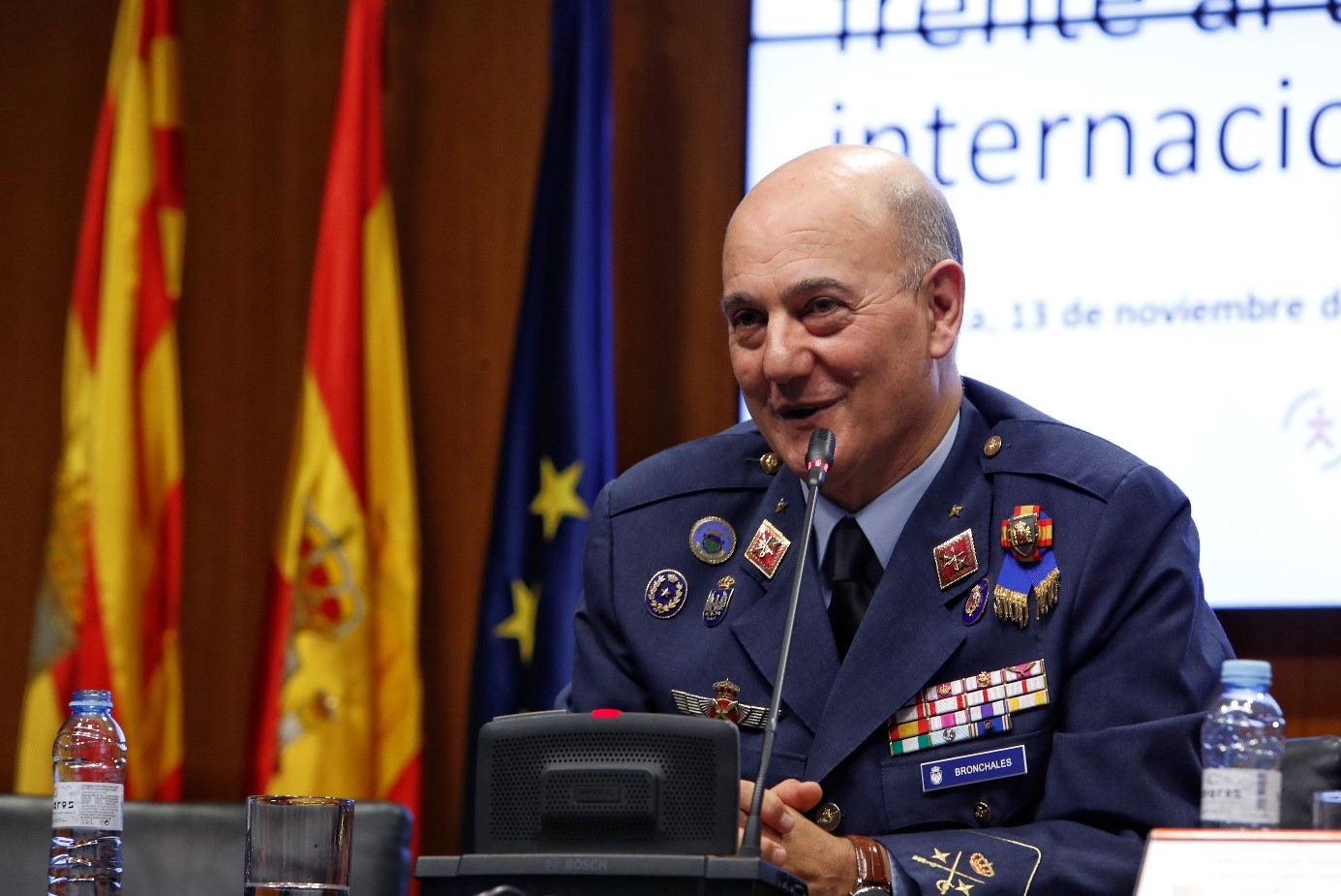 General Muñoz Bronchales gives the inaugural conference at the workshop “The Armed Forces against International Terrorism”