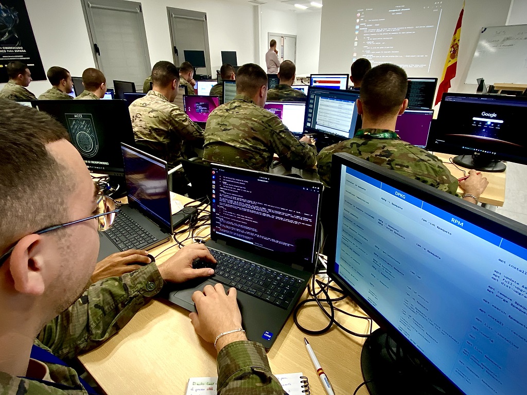 Training session at the Military Cyber Operations School