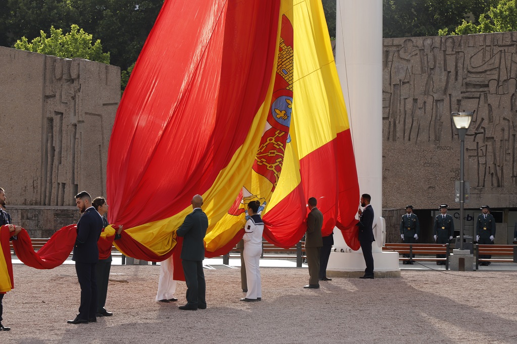Spanish Hoisting of the Flag