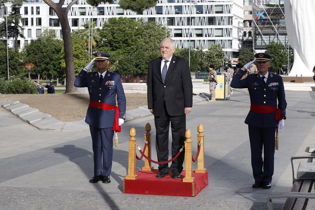 Honours to the President of the Constitutional Court of Spain