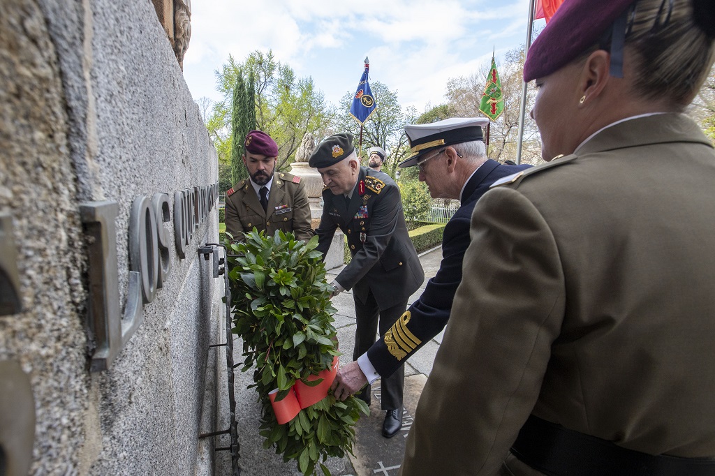 Tribute to the Fallen at Plaza de la Lealtad